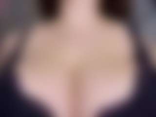 KylieLips's Live Sex Cam Show
