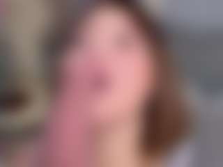 Live cam show with KylieLips - Tease on Camsoda