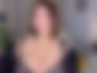 KylieLips's Live Sex Cam Show