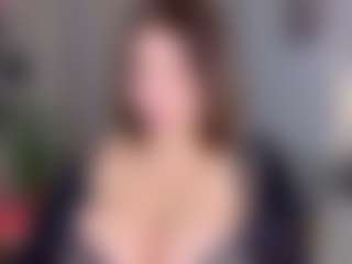 KylieLips's Live Sex Cam Show