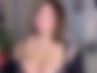 KylieLips's Live Sex Cam Show