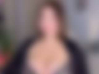 KylieLips's Live Sex Cam Show