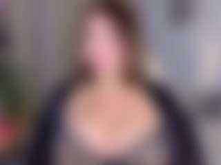 KylieLips's Live Sex Cam Show