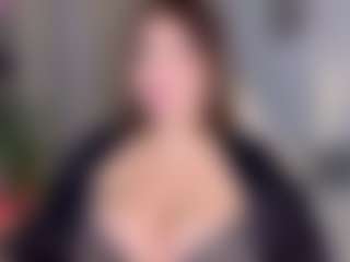 KylieLips's Live Sex Cam Show