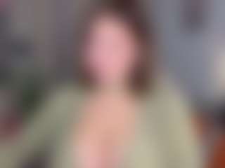 KylieLips's Live Sex Cam Show