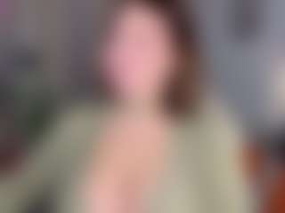 KylieLips's Live Sex Cam Show