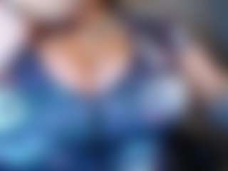 Live cam show with Penelope-titts - Chubby on Uber Horny