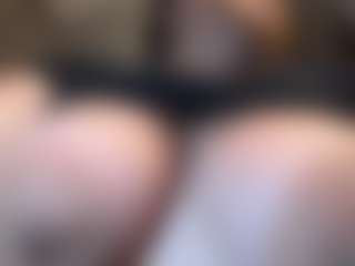 Live cam show with Penelope-titts - Nipple Piercings on https://playwithruby.com