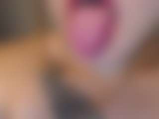 Penelope-titts's Live Sex Cam Show