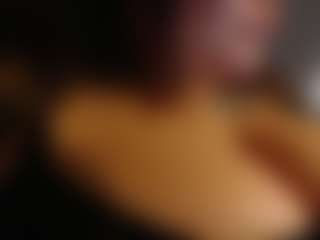 Penelope-titts's Live Sex Cam Show
