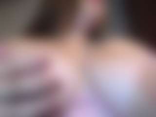 Live cam show with Penelope-titts - Handjob on CamSextacy