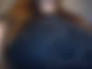 Live cam show with Penelope-titts - Nipple Piercings on Camsoda