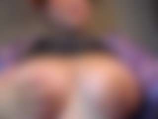 Live cam show with Penelope-titts - Amateur on TeamSkeetLive