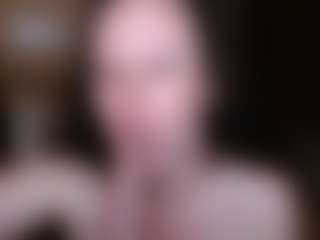 Live cam show with 18andHorny - Bedroom on Cam Slut