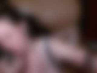 Live cam show with 18andHorny - Pornstar Big Tits on PervPlay.com