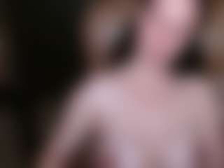 Live cam show with 18andHorny - Dildo on Hubzter Live