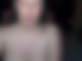 18andHorny MILF webcam performer live streaming