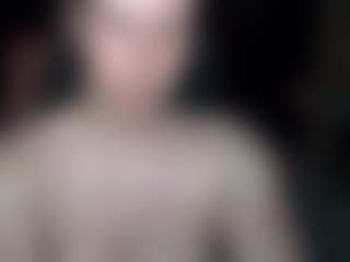 18andHorny MILF webcam performer live streaming