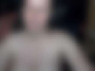Live cam show with 18andHorny - Strip MILF on https://playwithruby.com