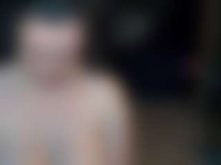 Live cam show with 18andHorny - Big Tits MILF on pussylord.com