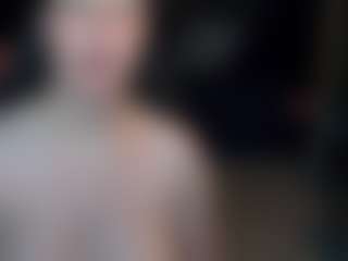 Live cam show with 18andHorny - Brown Eyes MILF on Camsoda.co