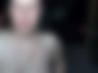 Live cam show with 18andHorny - Lush MILF on Gym Cam Girls