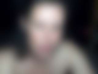 Live cam show with 18andHorny - Brown Eyes on Mixed Magazine Live
