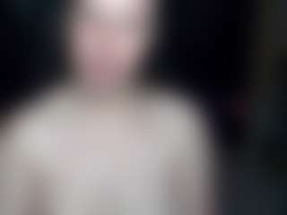 Live cam show with 18andHorny - Lush Brown Hair on Milf Play