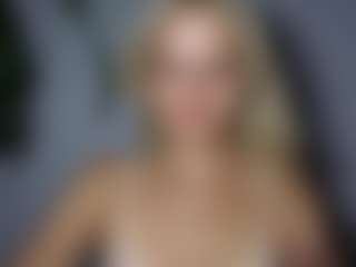 Live cam show with LexieBlonde - Blonde Hair on luckytryst.com