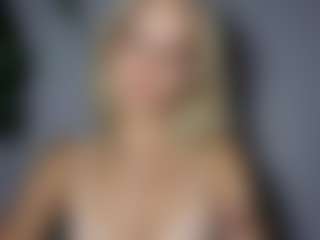 Live cam show with LexieBlonde - Blonde Hair Petite on boobsie.com