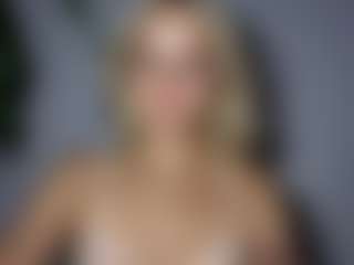 Live cam show with LexieBlonde - Blonde Hair Petite on SmokeAndPoke
