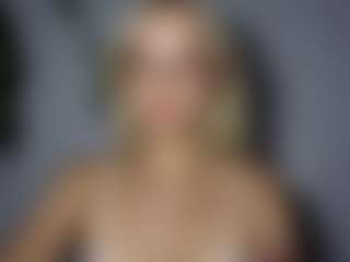 Live cam show with LexieBlonde - Blonde Hair Petite on dasdasdadada.com