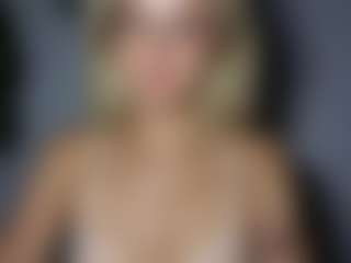 Live cam show with LexieBlonde - Blonde Hair Petite on Nude Live Now