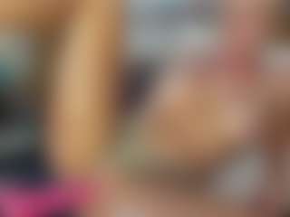 Live cam show with TaylorLove303 - White on UwU Esports | united states