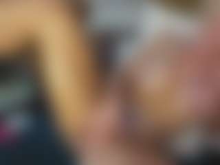 TaylorLove303's Live Sex Cam Show