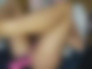 TaylorLove303's Live Sex Cam Show