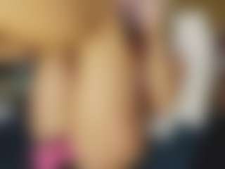 TaylorLove303's Live Sex Cam Show