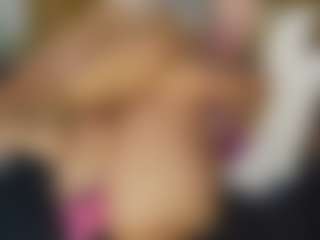 TaylorLove303's Live Sex Cam Show