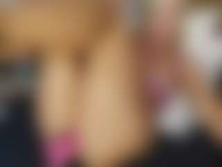 TaylorLove303's Live Sex Cam Show