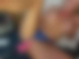 TaylorLove303's Live Sex Cam Show