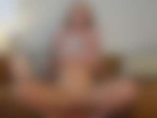 TaylorLove303's Live Sex Cam Show