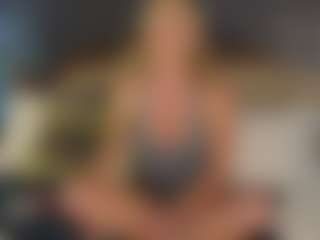 TaylorLove303's Live Sex Cam Show