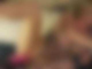 Live cam show with TaylorLove303 - Belly on Mixed Magazine Live