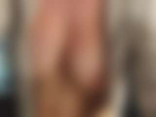 TaylorLove303's Live Sex Cam Show