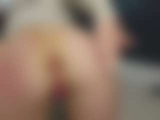 TaylorLove303's Live Sex Cam Show