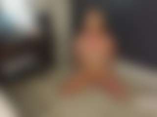 TaylorLove303's Live Sex Cam Show