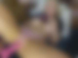 TaylorLove303's Live Sex Cam Show