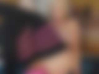 TaylorLove303's Live Sex Cam Show