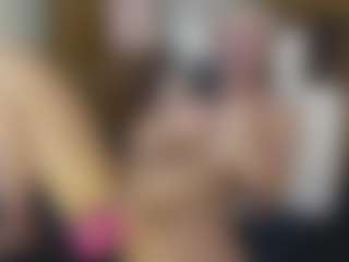 Live cam show with TaylorLove303 - Car on Free Soda