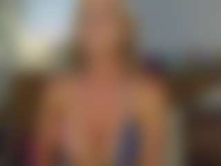TaylorLove303's Live Sex Cam Show